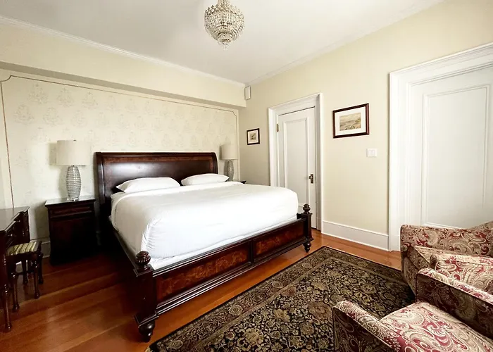 The Inn At The Union Club Of British Columbia
