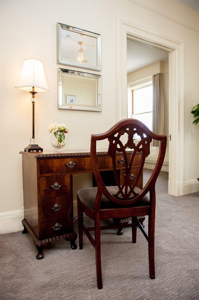 Hotel The At The Union Club Of British Columbia 4*