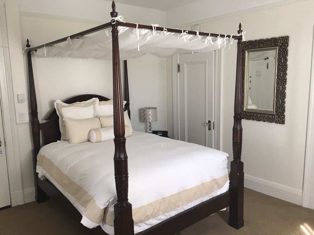 The At The Union Club Of British Columbia 4* Victoria